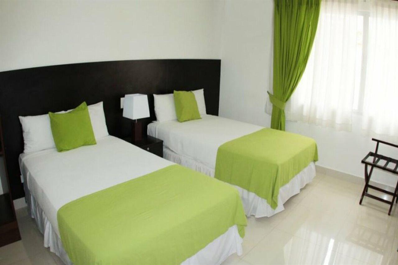 Hotel Az And Panama City