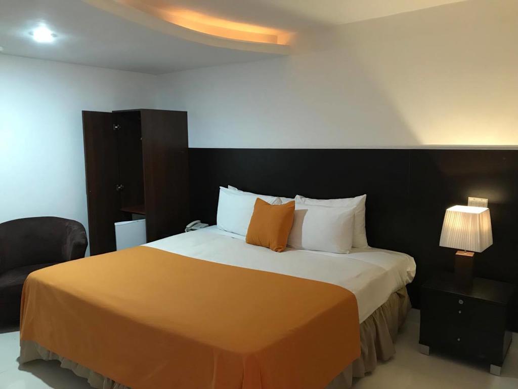 Az And Hotel 4*