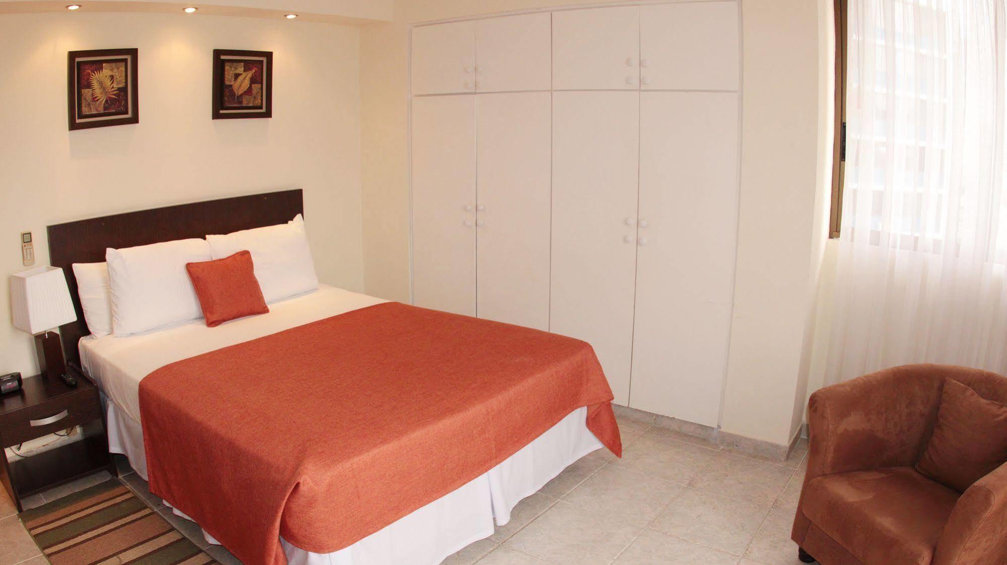 Hotel Az And 4*