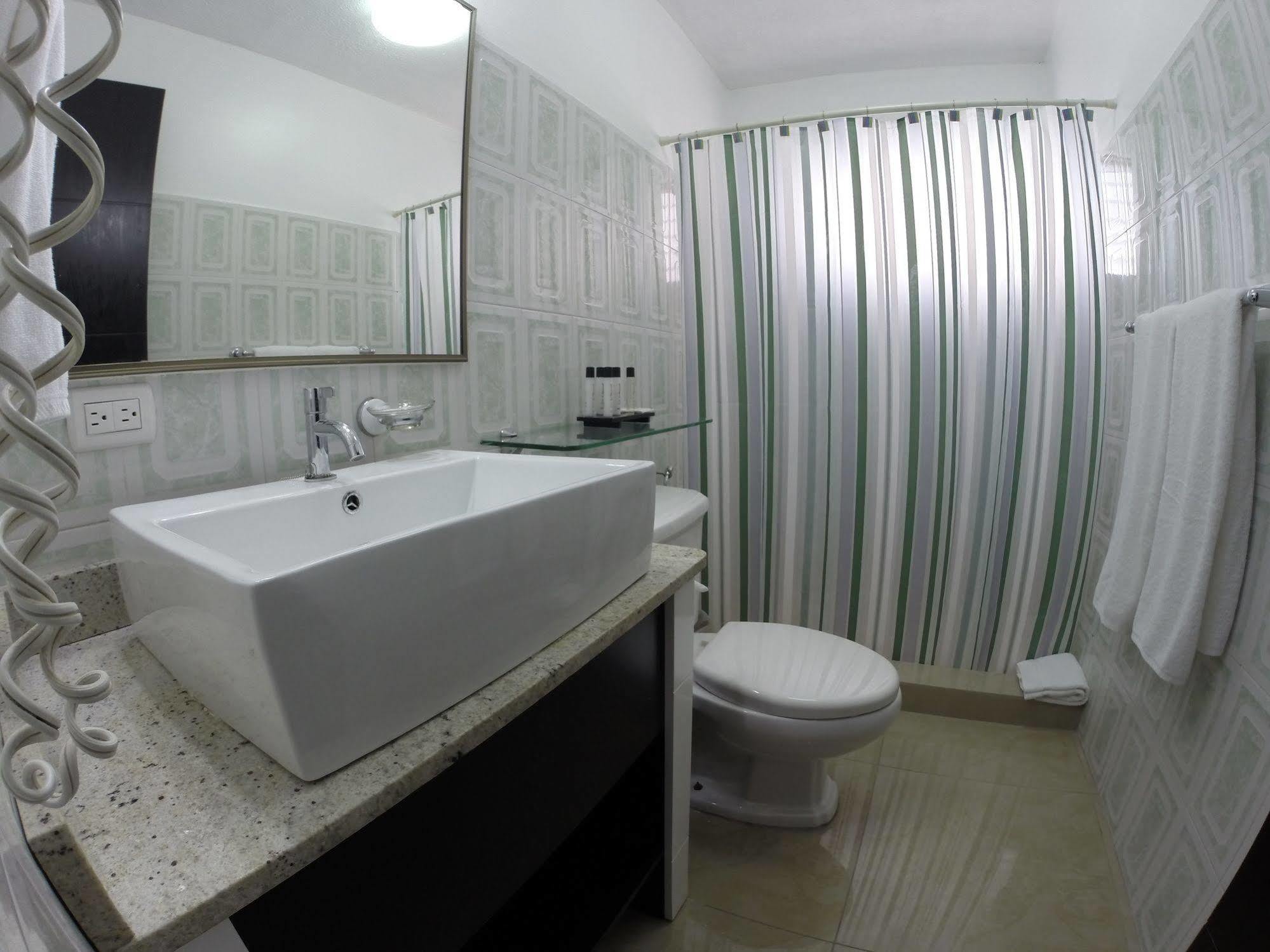 Az And Hotel Panama City